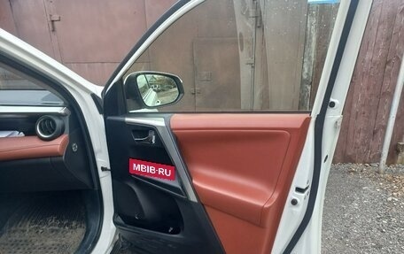 Toyota RAV4, 2013 год, 2 197 000 рублей, 13 фотография