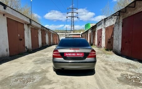 Mercedes-Benz CLK-Класс, 2003 год, 900 000 рублей, 4 фотография