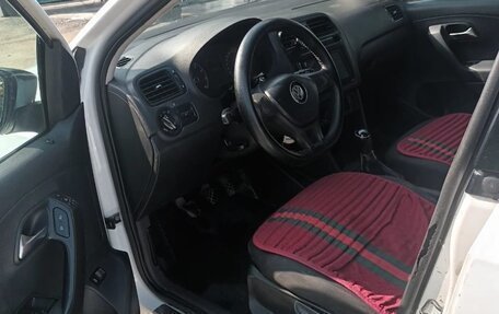 Volkswagen Polo VI (EU Market), 2016 год, 350 000 рублей, 5 фотография