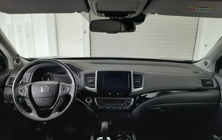 Honda Pilot III рестайлинг, 2016 год, 3 400 000 рублей, 12 фотография