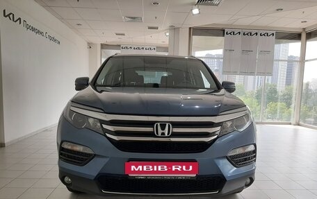 Honda Pilot III рестайлинг, 2016 год, 3 400 000 рублей, 7 фотография