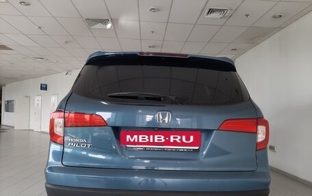 Honda Pilot III рестайлинг, 2016 год, 3 400 000 рублей, 4 фотография