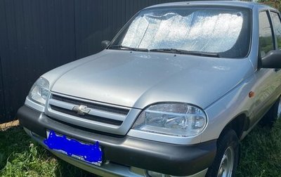 Chevrolet Niva I рестайлинг, 2005 год, 700 000 рублей, 1 фотография