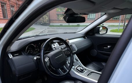 Land Rover Range Rover Evoque I, 2017 год, 2 700 000 рублей, 10 фотография