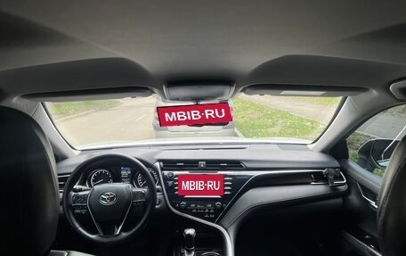 Toyota Camry, 2019 год, 2 450 000 рублей, 10 фотография