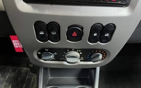 Renault Logan I, 2011 год, 270 000 рублей, 14 фотография