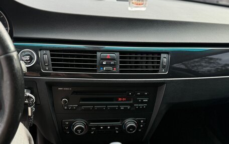 BMW 3 серия, 2010 год, 1 295 000 рублей, 21 фотография