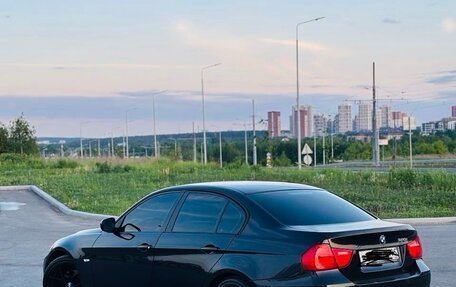 BMW 3 серия, 2010 год, 1 295 000 рублей, 38 фотография