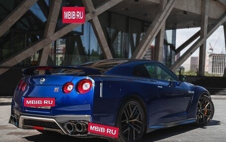Nissan GT-R, 2013 год, 8 800 000 рублей, 14 фотография