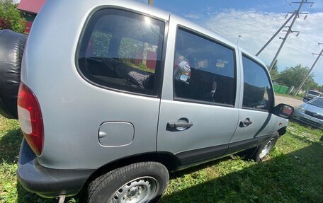 Chevrolet Niva I рестайлинг, 2005 год, 700 000 рублей, 4 фотография
