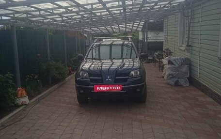 Mitsubishi Outlander III рестайлинг 3, 2003 год, 650 000 рублей, 2 фотография