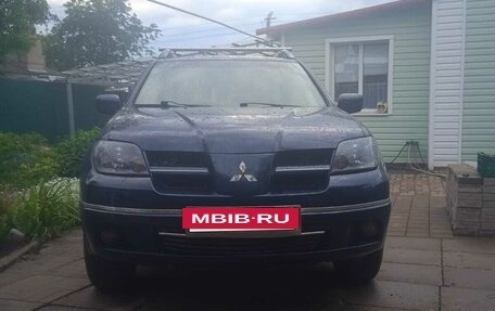 Mitsubishi Outlander III рестайлинг 3, 2003 год, 650 000 рублей, 7 фотография