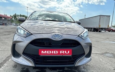 Toyota Yaris, 2020 год, 800 000 рублей, 21 фотография