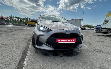 Toyota Yaris, 2020 год, 800 000 рублей, 20 фотография