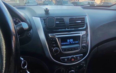 Hyundai Solaris II рестайлинг, 2014 год, 475 000 рублей, 16 фотография