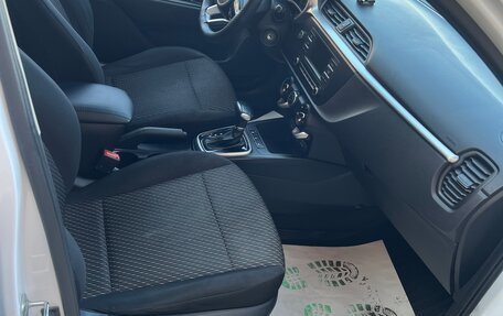 KIA Rio IV, 2022 год, 1 800 000 рублей, 10 фотография