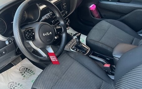 KIA Rio IV, 2022 год, 1 800 000 рублей, 8 фотография