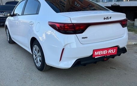 KIA Rio IV, 2022 год, 1 800 000 рублей, 4 фотография