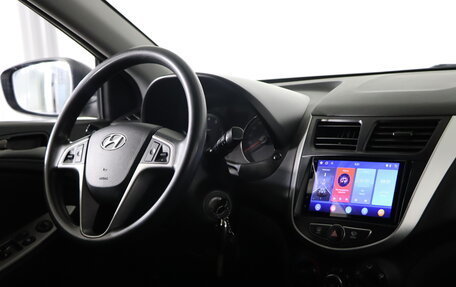 Hyundai Solaris II рестайлинг, 2015 год, 899 990 рублей, 12 фотография