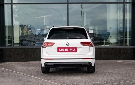 Volkswagen Tiguan II, 2019 год, 3 049 000 рублей, 4 фотография