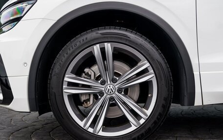 Volkswagen Tiguan II, 2019 год, 3 049 000 рублей, 30 фотография