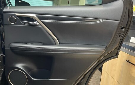 Lexus RX IV рестайлинг, 2019 год, 3 799 000 рублей, 7 фотография