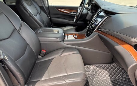 Cadillac Escalade IV, 2018 год, 4 900 000 рублей, 16 фотография