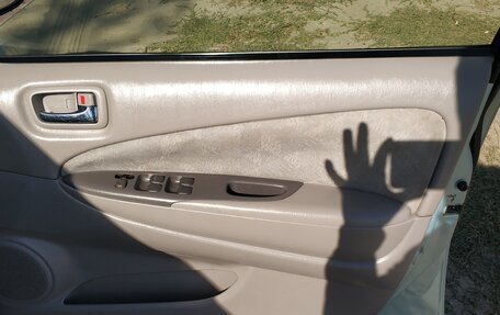 Toyota Prius IV XW50, 1998 год, 199 000 рублей, 8 фотография