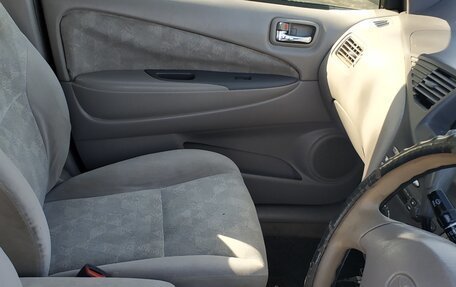 Toyota Prius IV XW50, 1998 год, 199 000 рублей, 16 фотография