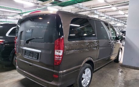 Mercedes-Benz Viano, 2013 год, 2 700 000 рублей, 2 фотография