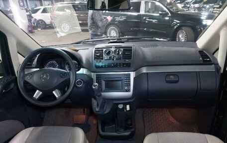 Mercedes-Benz Viano, 2013 год, 2 700 000 рублей, 17 фотография