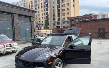 Porsche Macan I рестайлинг, 2021 год, 7 250 000 рублей, 2 фотография