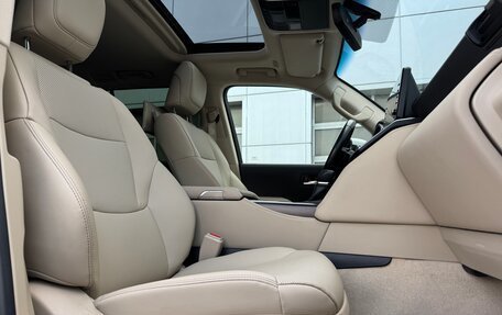 Toyota Land Cruiser, 2022 год, 10 000 000 рублей, 15 фотография