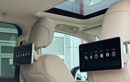 Toyota Land Cruiser, 2022 год, 10 000 000 рублей, 17 фотография