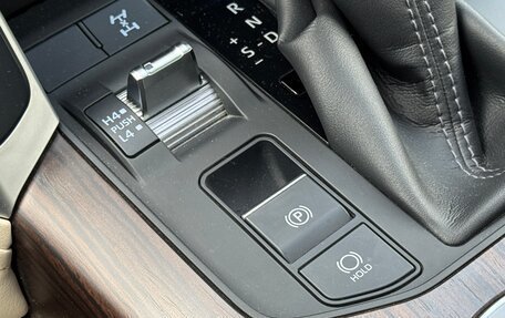 Toyota Land Cruiser, 2022 год, 10 000 000 рублей, 23 фотография