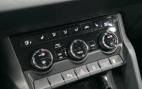Skoda Karoq I, 2022 год, 2 990 000 рублей, 16 фотография