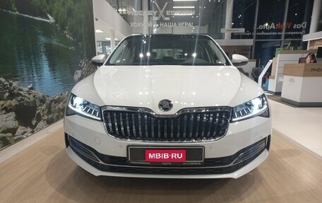 Skoda Superb III рестайлинг, 2025 год, 4 150 000 рублей, 3 фотография