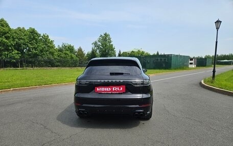 Porsche Cayenne III, 2019 год, 9 000 000 рублей, 3 фотография