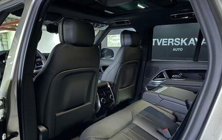 Land Rover Range Rover IV рестайлинг, 2025 год, 18 900 000 рублей, 28 фотография