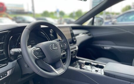 Lexus RX IV рестайлинг, 2025 год, 7 700 000 рублей, 10 фотография