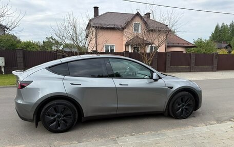 Tesla Model Y I, 2024 год, 2 700 000 рублей, 4 фотография