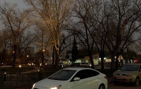 Hyundai Solaris II рестайлинг, 2011 год, 620 000 рублей, 6 фотография