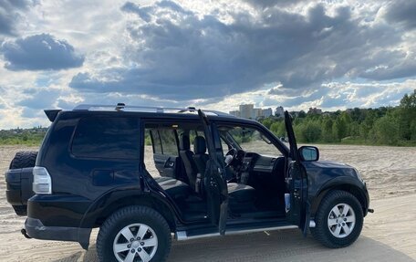 Mitsubishi Pajero IV, 2007 год, 1 735 000 рублей, 6 фотография