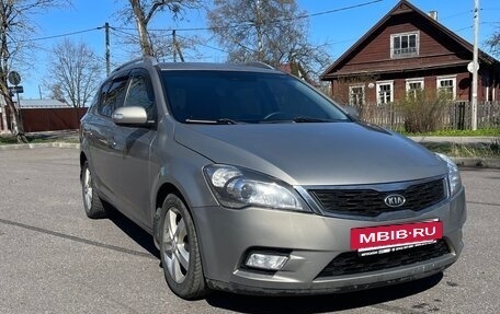 KIA cee'd I рестайлинг, 2010 год, 870 000 рублей, 2 фотография