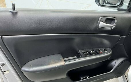 Honda Accord VII рестайлинг, 2003 год, 730 000 рублей, 21 фотография
