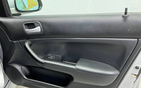 Honda Accord VII рестайлинг, 2003 год, 730 000 рублей, 27 фотография