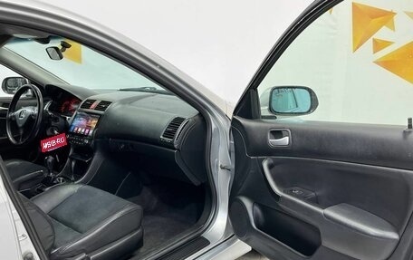 Honda Accord VII рестайлинг, 2003 год, 730 000 рублей, 26 фотография