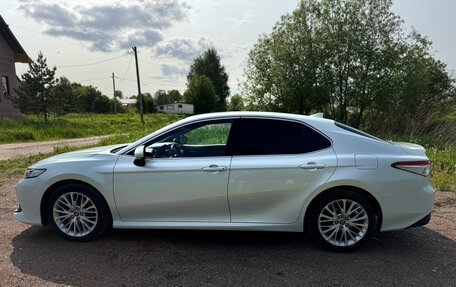 Toyota Camry, 2018 год, 3 100 000 рублей, 6 фотография