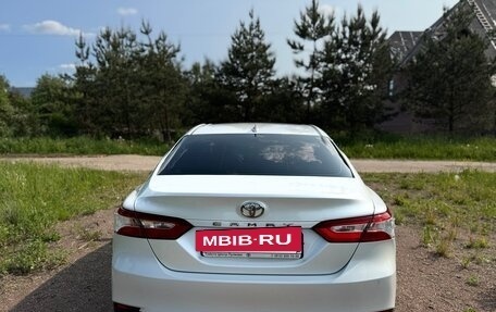 Toyota Camry, 2018 год, 3 100 000 рублей, 4 фотография