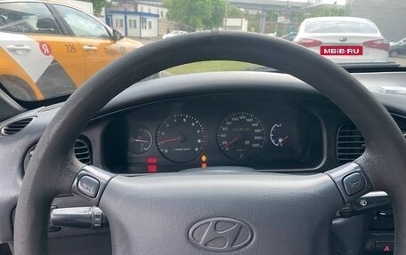 Hyundai Sonata III рестайлинг, 1998 год, 180 000 рублей, 10 фотография